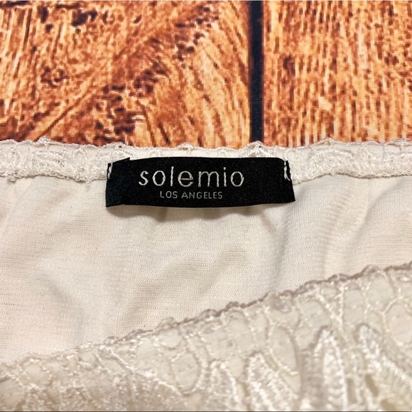 Solemio White Crochet Lace Bandeau Crop Top - Picture 2 of 4